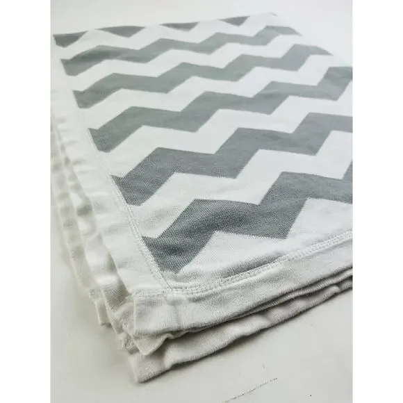 Pottery Barn Kids Gray White Chevron Zig Zag Baby Blanket Cotton Knit Grey 30x40 - Picture 9 of 12